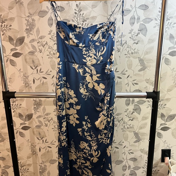✨ Reformation Marguerite Dress in Cyanotype✨ - Picture 5 of 6